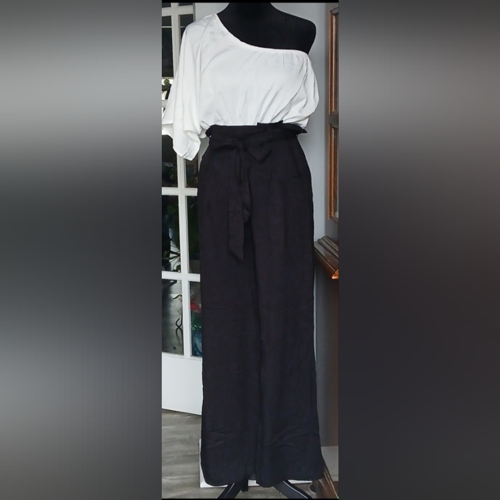 Wide-Leg Black High-Waist Tie Pants